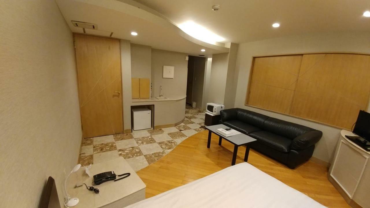 Hotel Shirobara Inn Asakusa طوكيو المظهر الخارجي الصورة